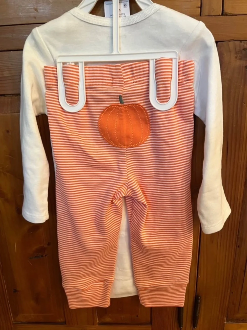 2 piece Carter’s Pumpkin Outfit 12 month